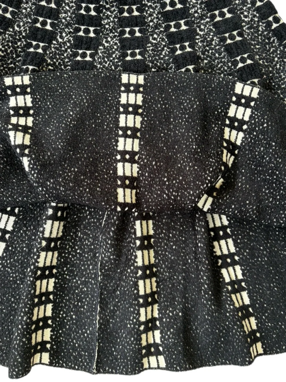 EUC Anthropologie MOTH Jacquard Knit Granite Skater Skirt Black Cream Medium